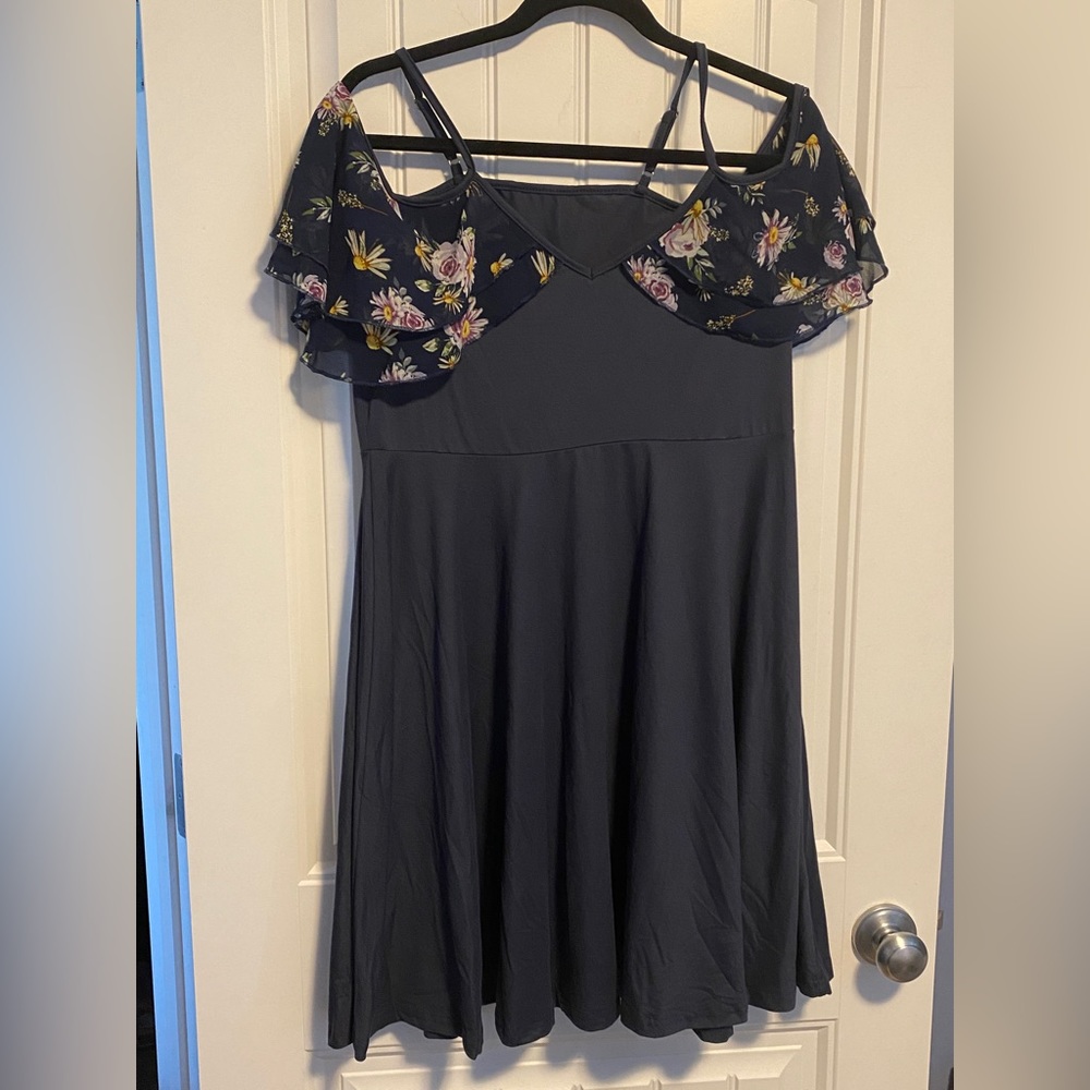 Cold shoulder A-line Dress